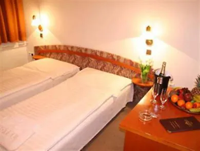 Hotel Tuchlovice location